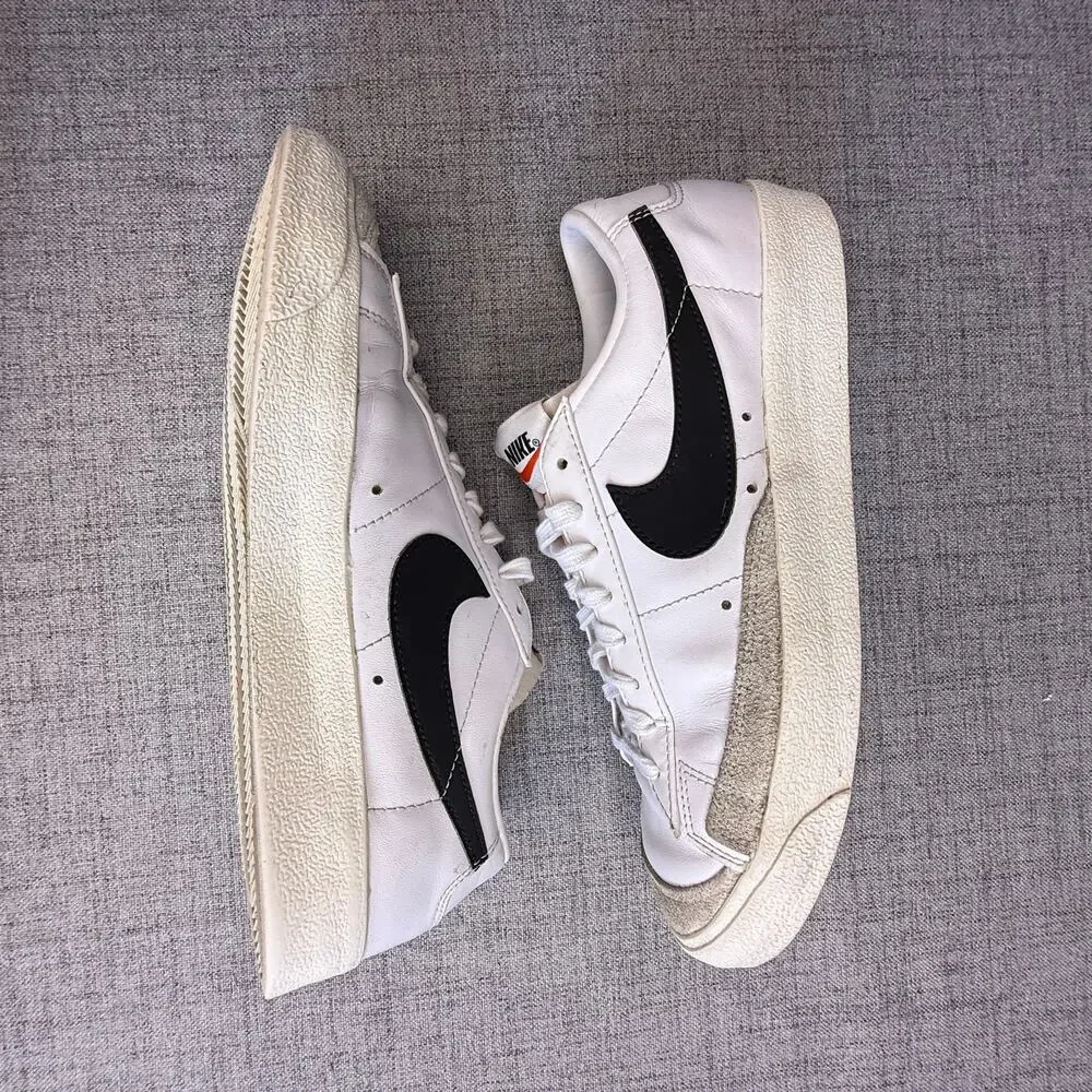 Nike Blazer Low 77 Vintage White Black Mens 9.5 Sneakers Shoes DA6364-101